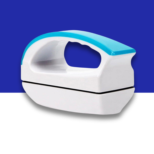 White and blue magetic algae scrubber on a blue and white background